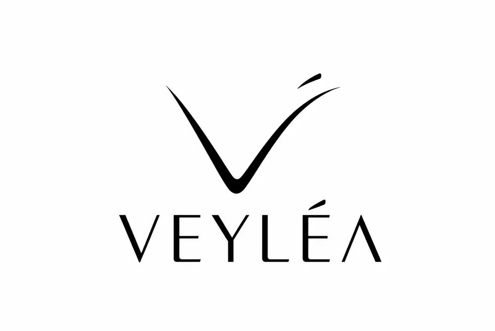 VEYLÉA logo with a soft accent above the V matching the É